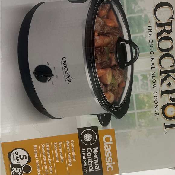 Crock-Pot Silver and Black Slow Cooker - Picture 4 of 4